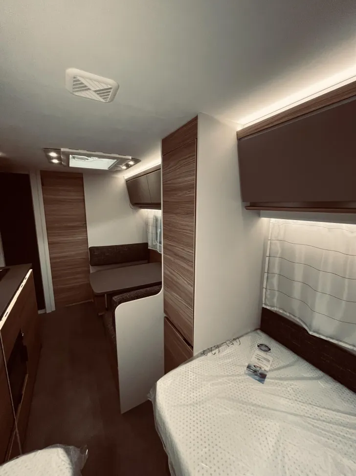 Fahrzeugbild Dethleffs Nomad 490 EST 8.100 EUR Vorteil! Mover #11