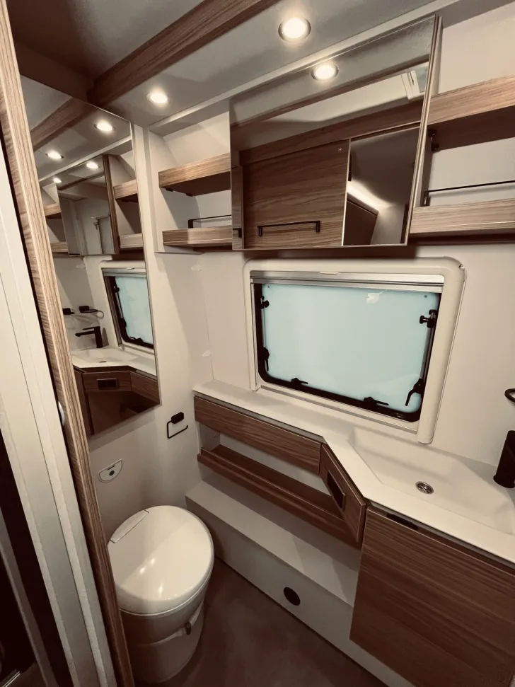 Fahrzeugbild Dethleffs Nomad 490 EST 8.100 EUR Vorteil! Mover #16