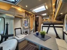 Bild 13 Knaus SKY TI 700 MEG -IC Line-