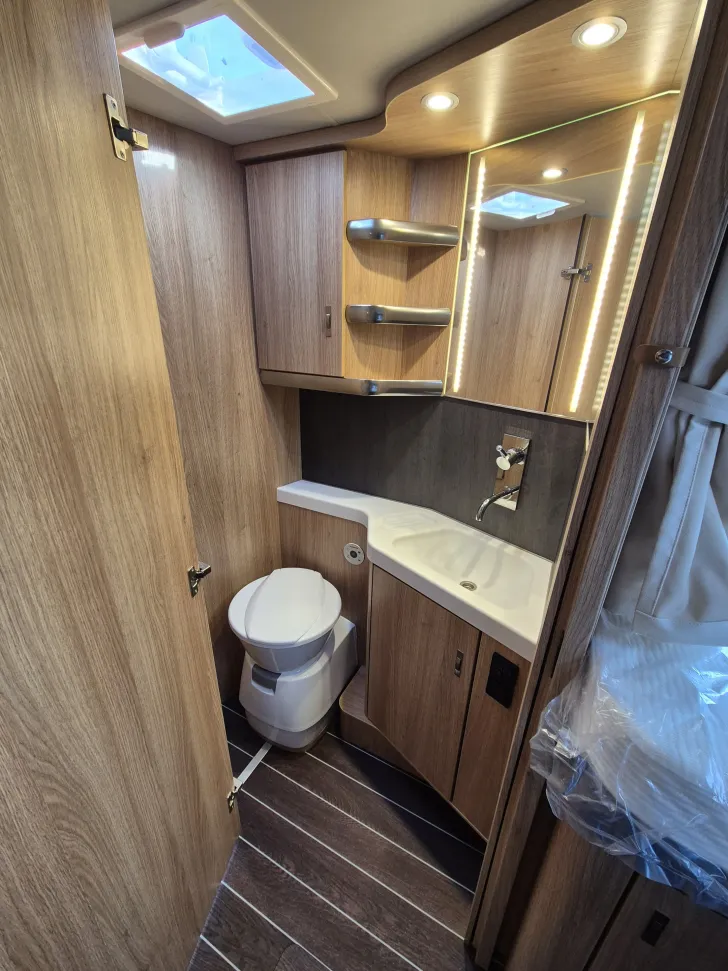 Fahrzeugbild Knaus SKY TI 700 MEG -IC Line- #24