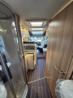 Bild 32 Knaus SKY TI 700 MEG -IC Line-