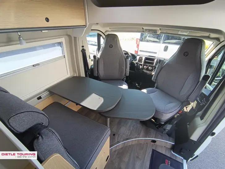 Fahrzeugbild Sunlight Cliff 640 AHK #7