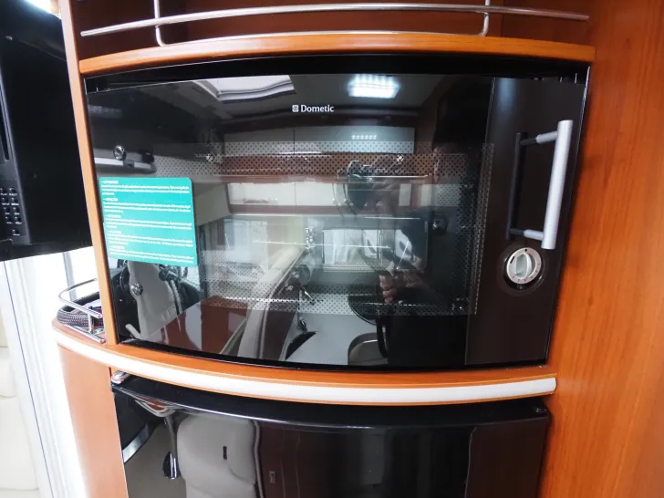 Fahrzeugbild Mobilvetta K-Yacht 86 Tekno Line, SAT/TV, Radtr. Solar, uvm #11