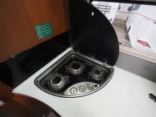 Fahrzeugbild Mobilvetta K-Yacht 86 Tekno Line, SAT/TV, Radtr. Solar, uvm #14