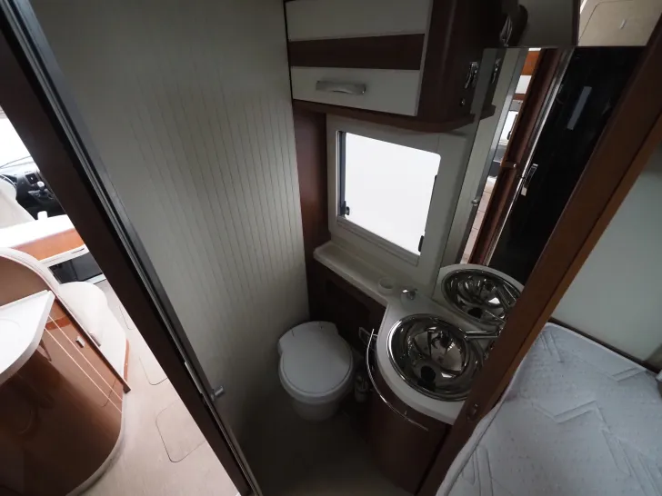 Fahrzeugbild Mobilvetta K-Yacht 86 Tekno Line, SAT/TV, Radtr. Solar, uvm #18