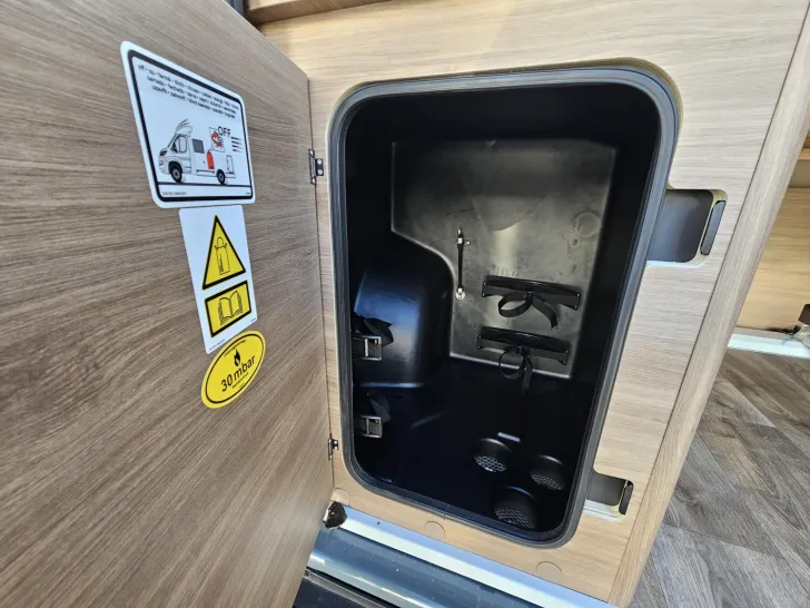 Fahrzeugbild Carado pro+ CV 600 8GAutomatik|190AH|LEDSW|Lanzarote-GR #15