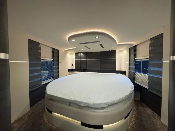 Fahrzeugbild Concorde Centurion 1200 GST *Im Kundenauftrag anzubieten #17