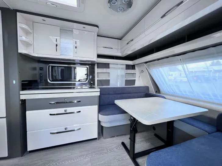 Fahrzeugbild Hobby Excellent 495 WFB 1800 kg Auflastung #9