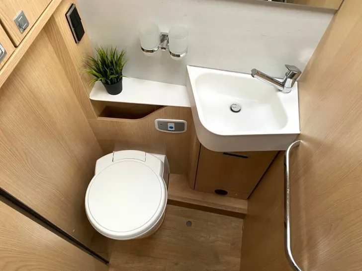 Fahrzeugbild Hymer B-Klasse MC I 680 !!! TopPreis+Service !!! #15