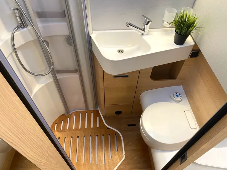 Fahrzeugbild Hymer B-Klasse MC I 580 +++ Messewochen +++ #15