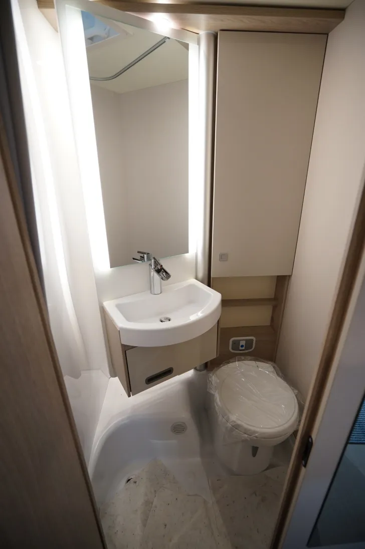 Fahrzeugbild Bürstner Lineo T 620 G verfügbar ab Okt. 2026 #9