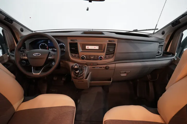 Fahrzeugbild Bürstner Lineo T 620 G verfügbar ab Okt. 2026 #11