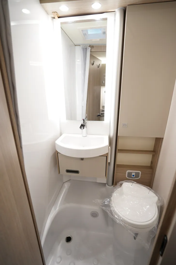 Fahrzeugbild Bürstner Lineo T 620 G verfügbar ab Okt. 2026 #11