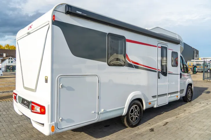 Fahrzeugbild LMC Tourer Lift H720 *Automatik*Hubbett*Navi*Markise #2