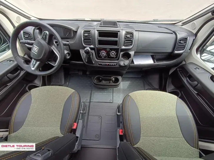 Fahrzeugbild Sunlight Adventure V 66 #5