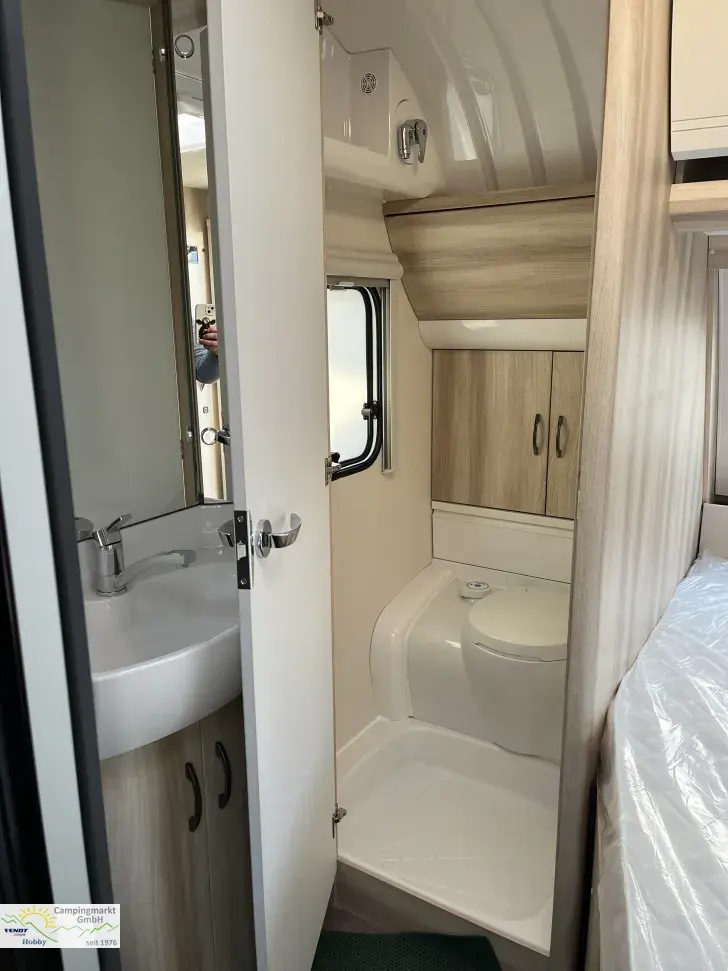 Fahrzeugbild Hobby De Luxe 460 UFe #6