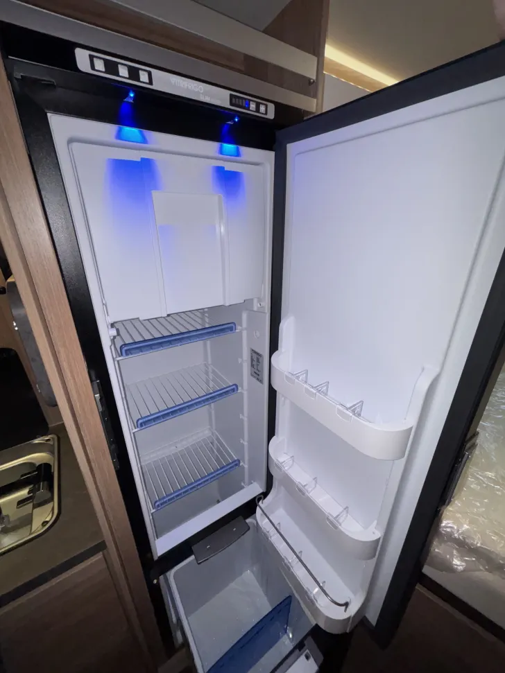 Fahrzeugbild Weinsberg CaraBus 630 ME EDITION [FIRE] 180PS Automatik, AHK VeloSwing #12