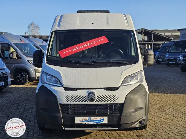 Fahrzeugbild Bürstner Papillon PC 6.0 **auf dem Hof*** #4