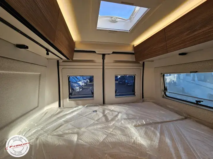 Fahrzeugbild Bürstner Papillon PC 6.0 **auf dem Hof*** #10