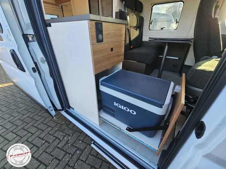 Fahrzeugbild Bürstner Papillon PC 6.0 **auf dem Hof*** #20