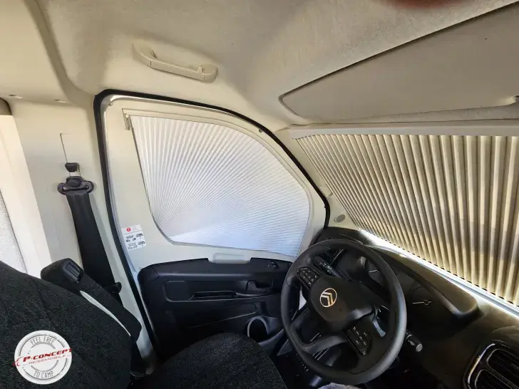 Fahrzeugbild Bürstner Papillon PC 6.0 **auf dem Hof*** #28