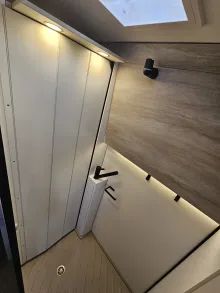 Fahrzeugbild Bürstner Papillon PC 6.0 **auf dem Hof*** #23