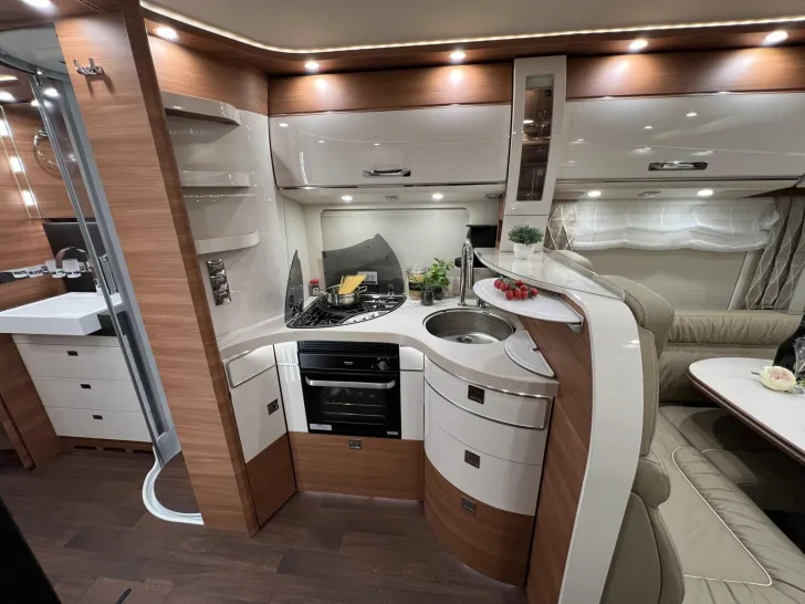 Fahrzeugbild Carthago chic c-line I 6.2 XL QB Mercedes (202) #22