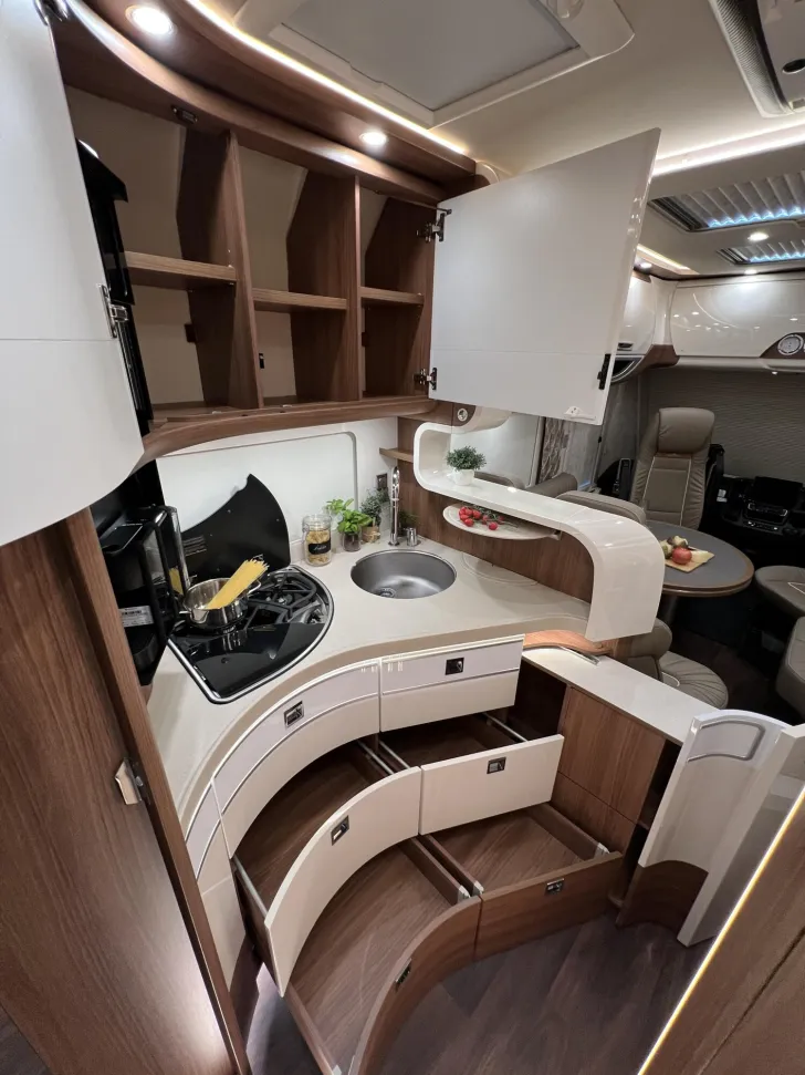 Fahrzeugbild Carthago chic e-line I 50 LE Strategic Buy (204) #22