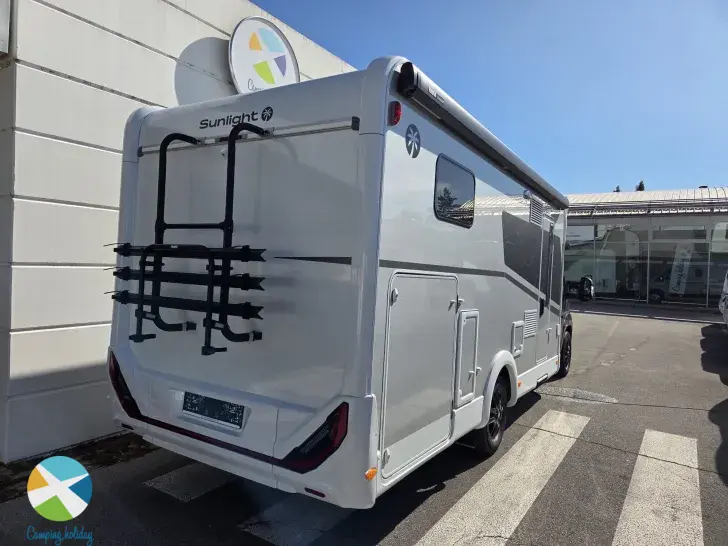 Seitlich Sunlight T 68 XX