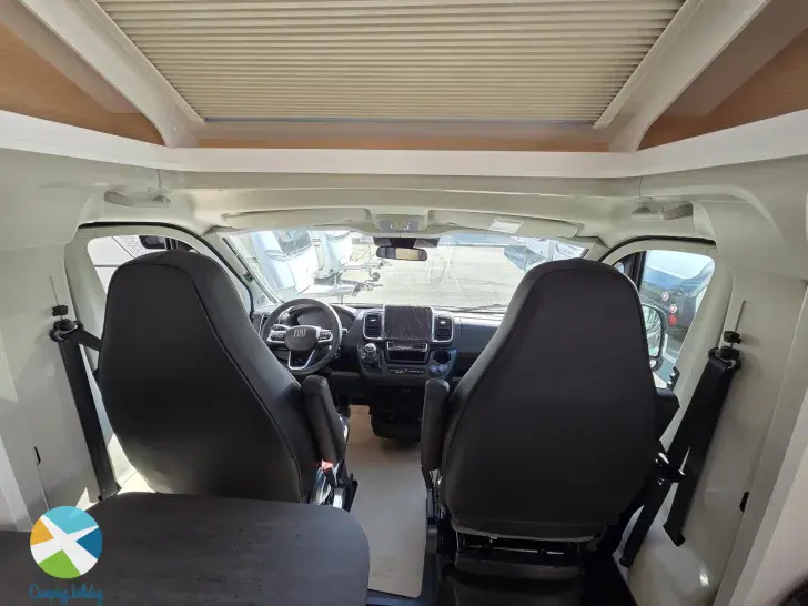 Fahrzeugbild Sunlight T 68 XX #8