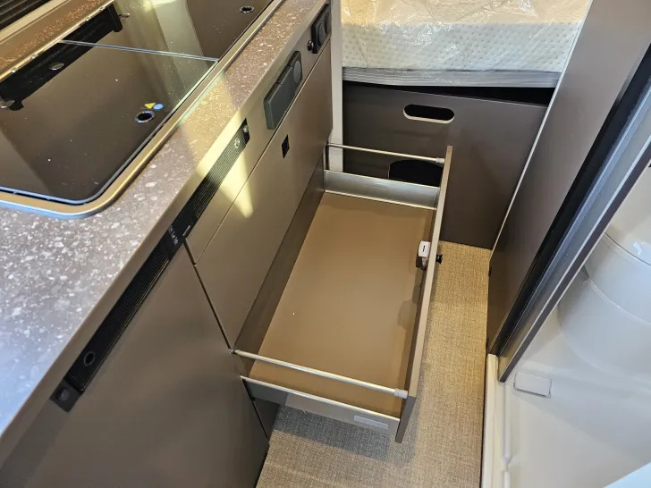 Fahrzeugbild Bürstner B66 600 C #21