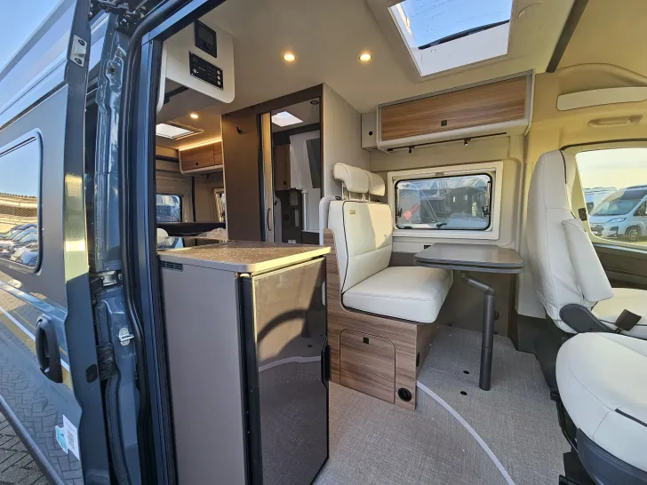 Fahrzeugbild Bürstner B66 600 C #24