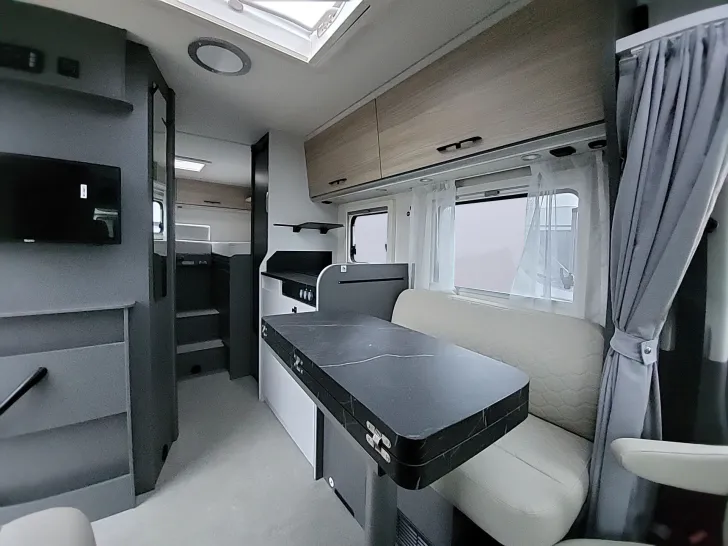 Fahrzeugbild Etrusco VAN 6.8 SCF #9