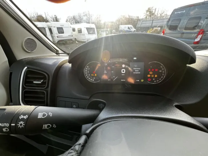 Fahrzeugbild Knaus L!VE TI 700 MEG #21