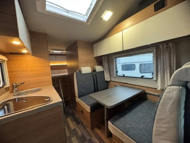 Fahrzeugbild Weinsberg CaraHome 650 DG #8