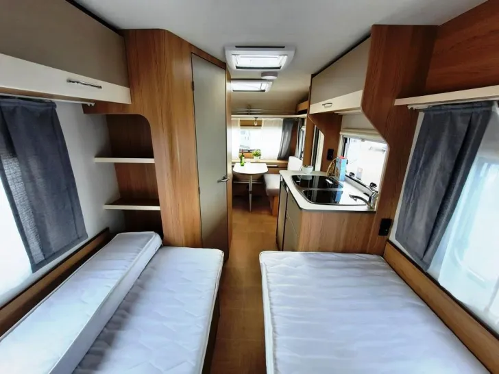 Fahrzeugbild LMC Sassino 460 E #4