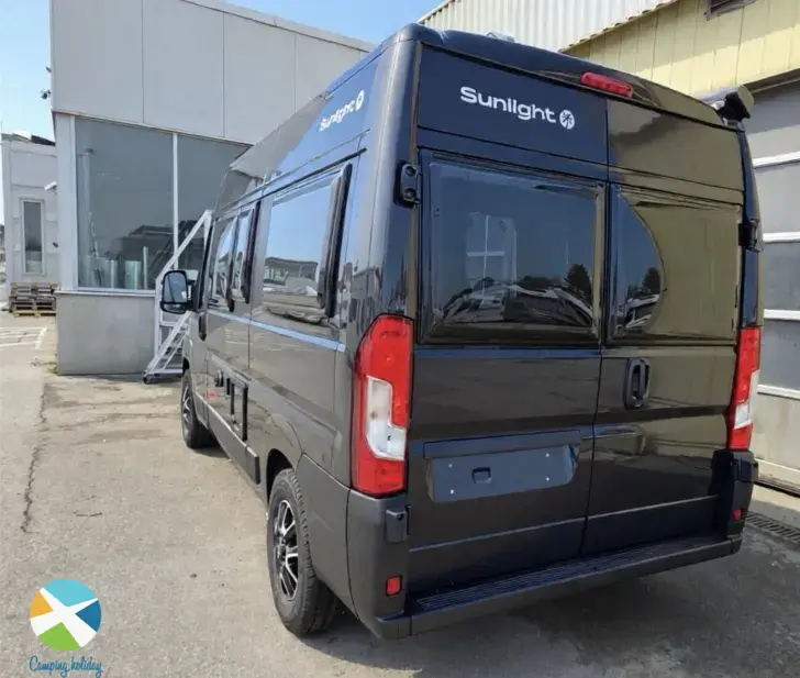 Schräg Vorne Sunlight Camper Van CLIFF 540 Adventure Edition