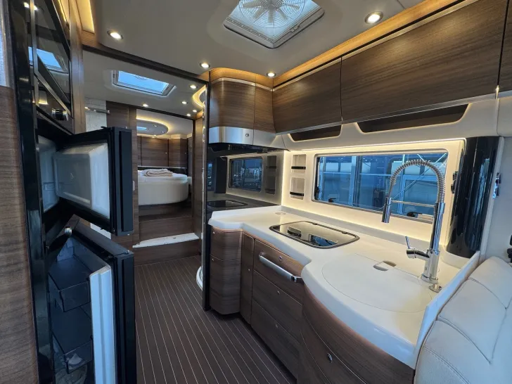 Fahrzeugbild Concorde Liner 990 GI #11