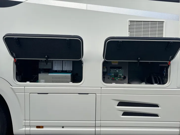 Fahrzeugbild Concorde Liner 990 GI #22