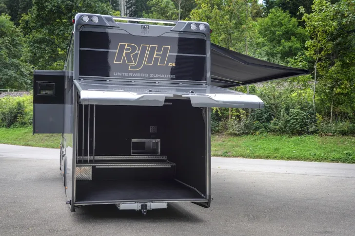 Fahrzeugbild RJH Excellence #8