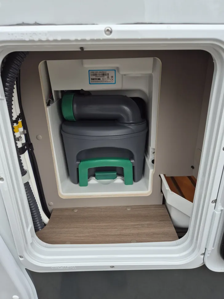 Fahrzeugbild Carado T135 pro+ *Hubbett*Combi-6E*Automatik* #36