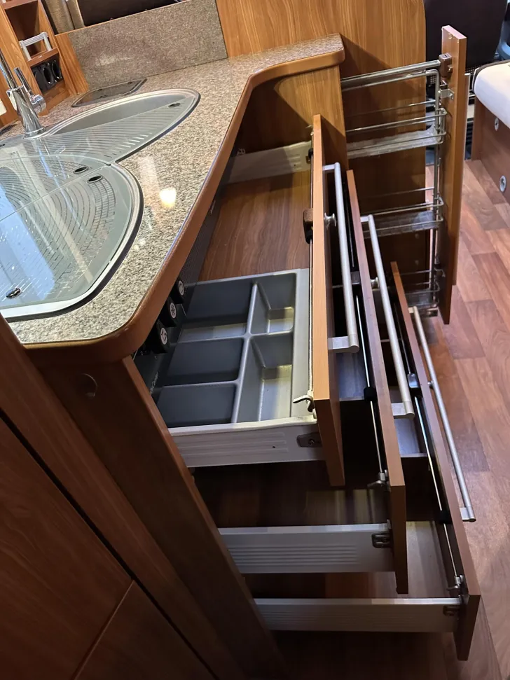 Fahrzeugbild Dethleffs Esprit T 7090 SAT; TFT; Solar; Wechselrichter #15