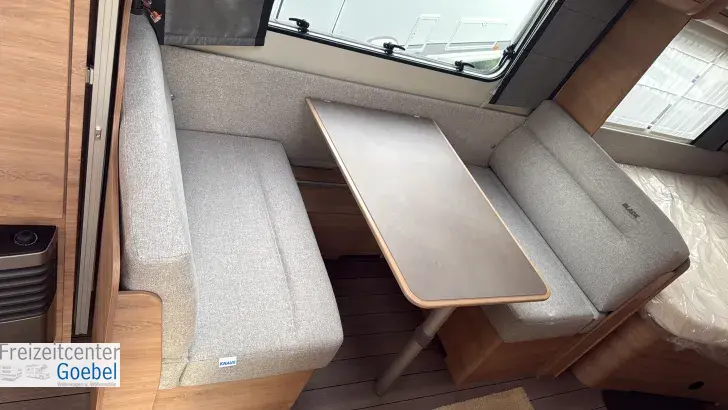 Sitzgruppe Knaus Südwind 540 FDK Black Selection