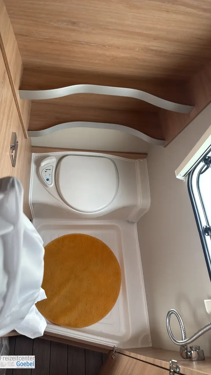 Toilette Knaus Südwind 540 FDK Black Selection