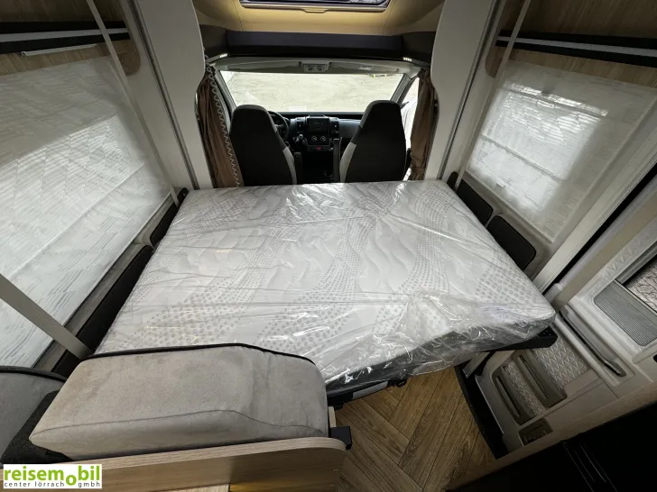 Fahrzeugbild Challenger 384 Etape Edition - Arctic Paket #12