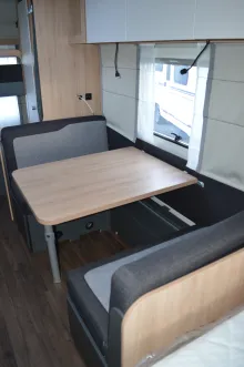 Fahrzeugbild Knaus Sport 500 QDK Kühlschrank 177l #7