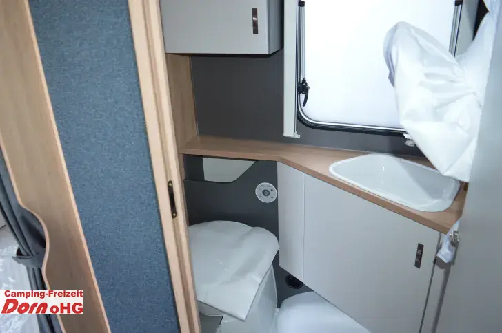 Fahrzeugbild Knaus Sport 500 QDK Kühlschrank 177l #9