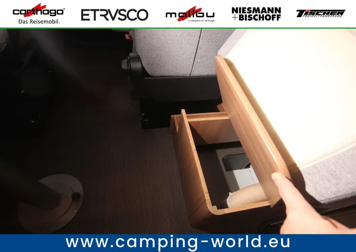 Fahrzeugbild Carthago C2-tourer I 145 RB-LE lightweight 3.5t Mercedes Benz #40