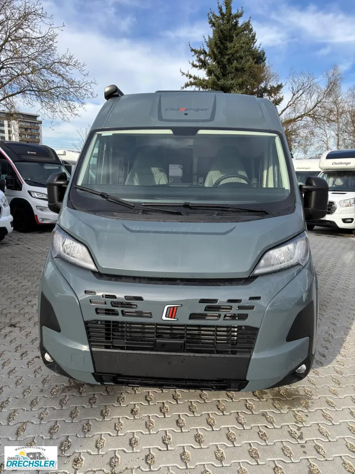 Fahrzeugbild Challenger V114 Sport Edition #1