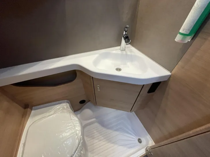 Fahrzeugbild Weinsberg CaraOne EDITION HOT 480 QDK ++MEGA-DEAL++ #23